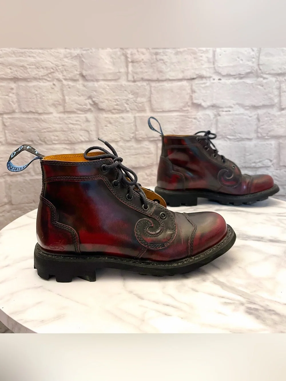 John Fluevog Derby Swirl 5-Eye Lace-Up Boots Burgundy 8.5 GUC